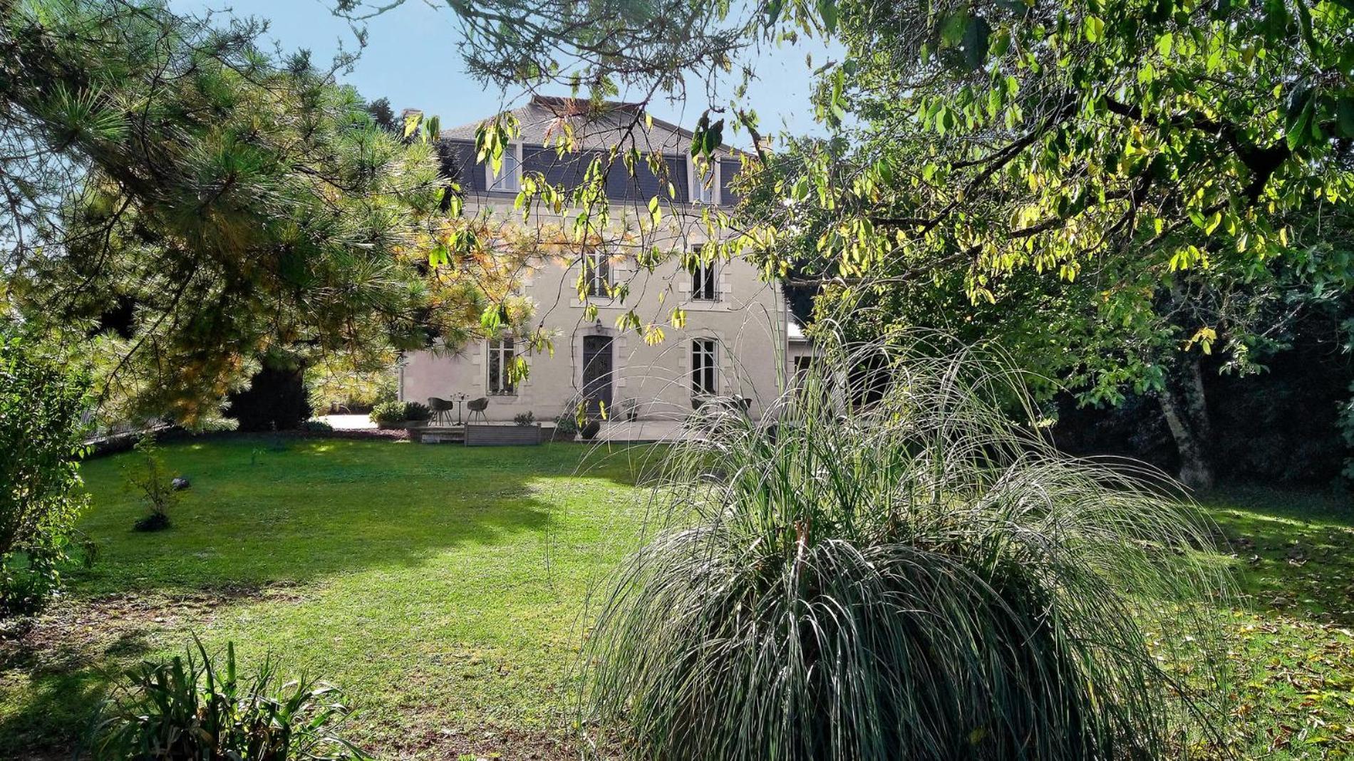 Bed & Breakfast Demeures Ressourcantes - Le Vallon Saint-Martin-de-Saint-Maixent
