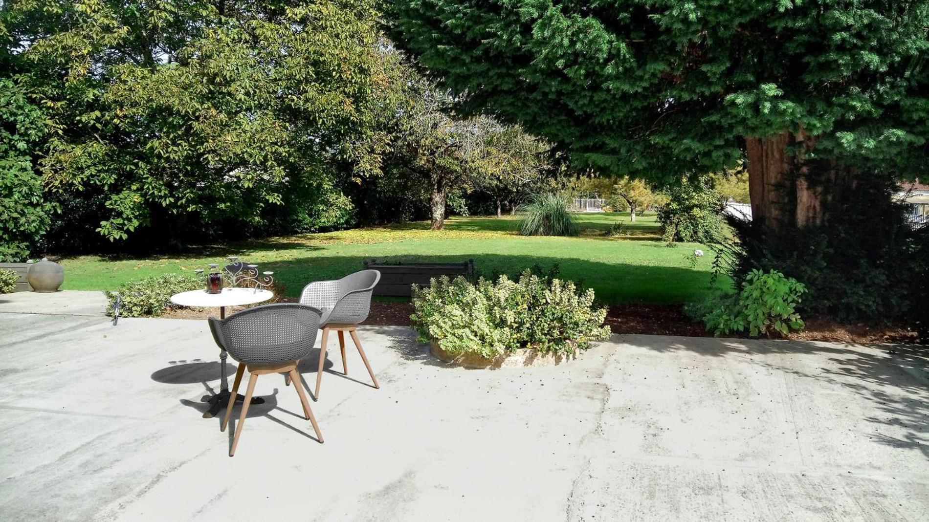 Demeures Ressourcantes - Le Vallon Bed & Breakfast